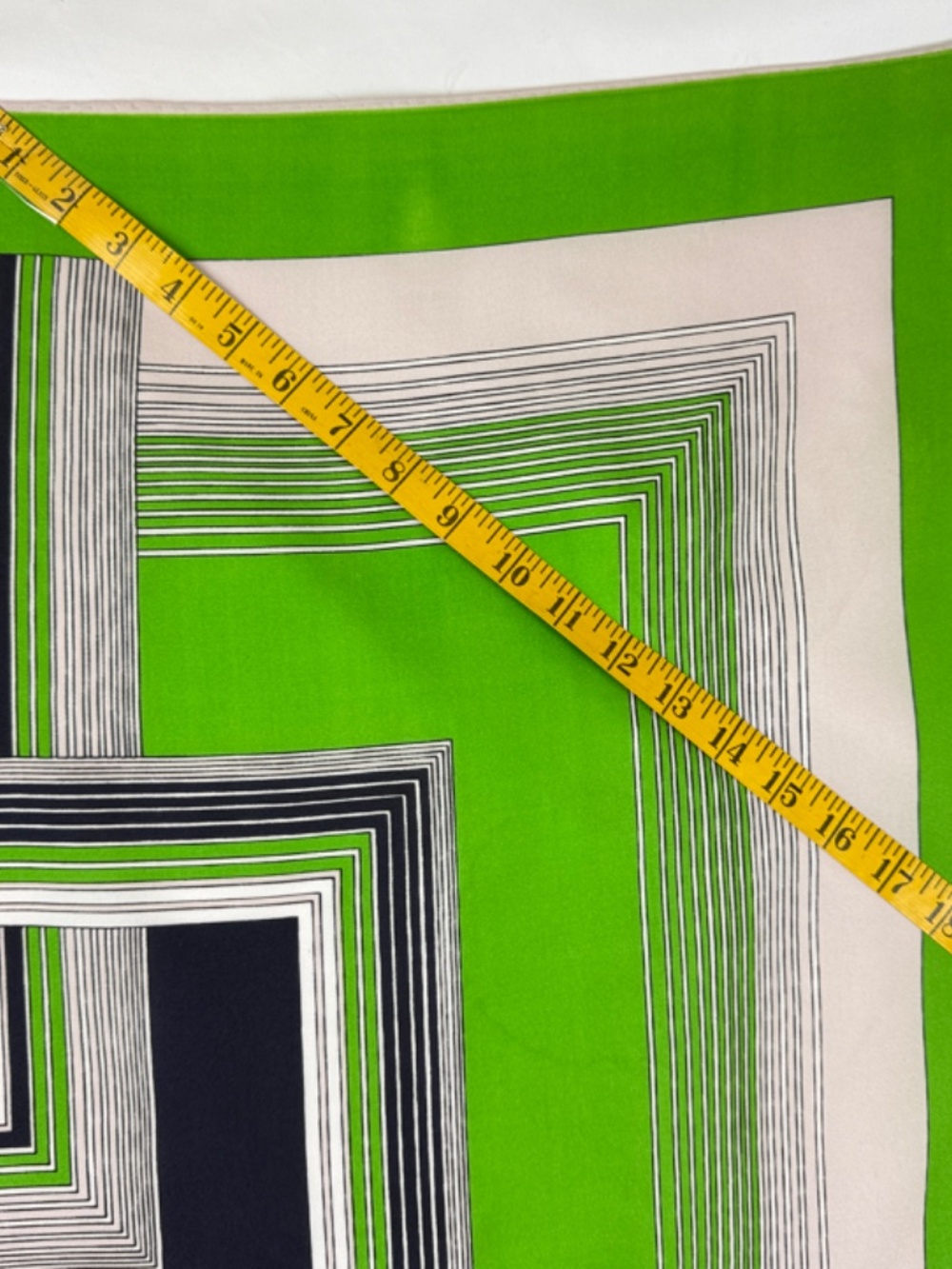 Vintage 1970s Hercolani Scarf Italy Poly Apple Green and Black Squares MCM - Picture 4 of 9